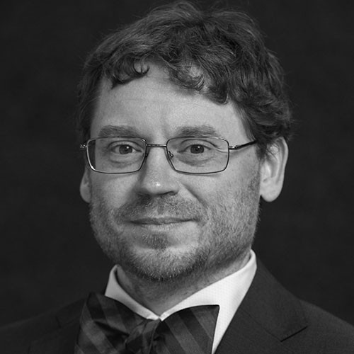 Geoffrey Pinski headshot