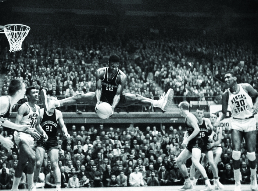 Oscar Robertson playing basketball